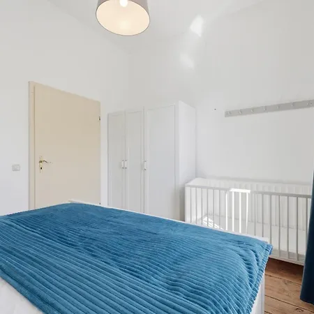 Zur See, Whg Barke Apartment
